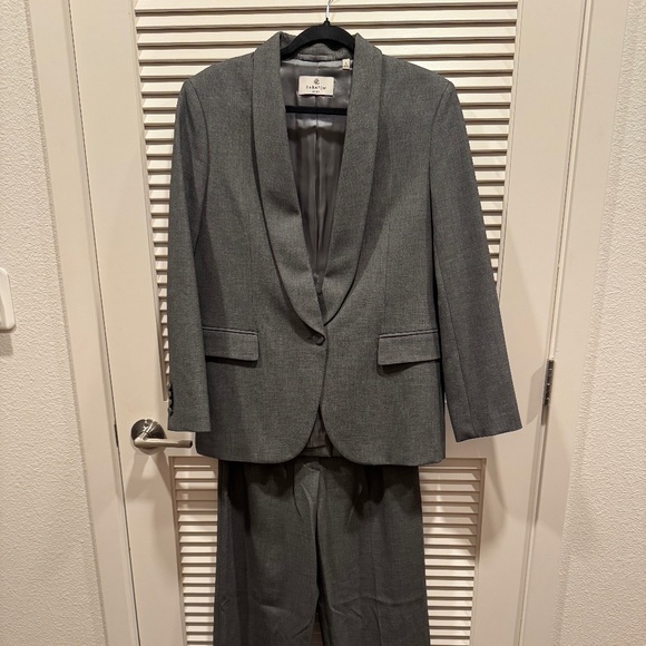 Aritzia Babaton Heather Charcoal Artemis Blazer Size Small - Picture 9 of 9